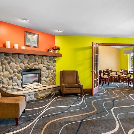 Econo Lodge Inn & Suites Eau Claire Ngoại thất bức ảnh