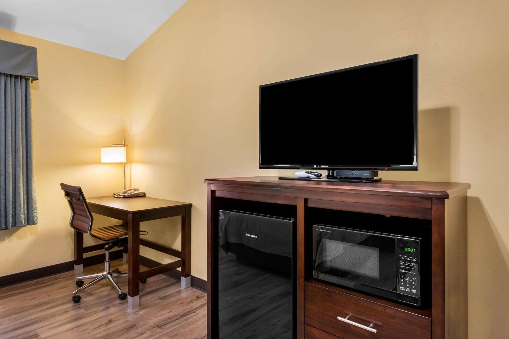 Econo Lodge Inn & Suites Eau Claire Ngoại thất bức ảnh