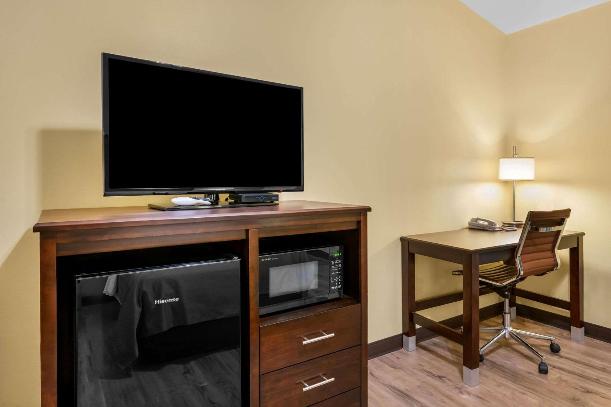 Econo Lodge Inn & Suites Eau Claire Ngoại thất bức ảnh