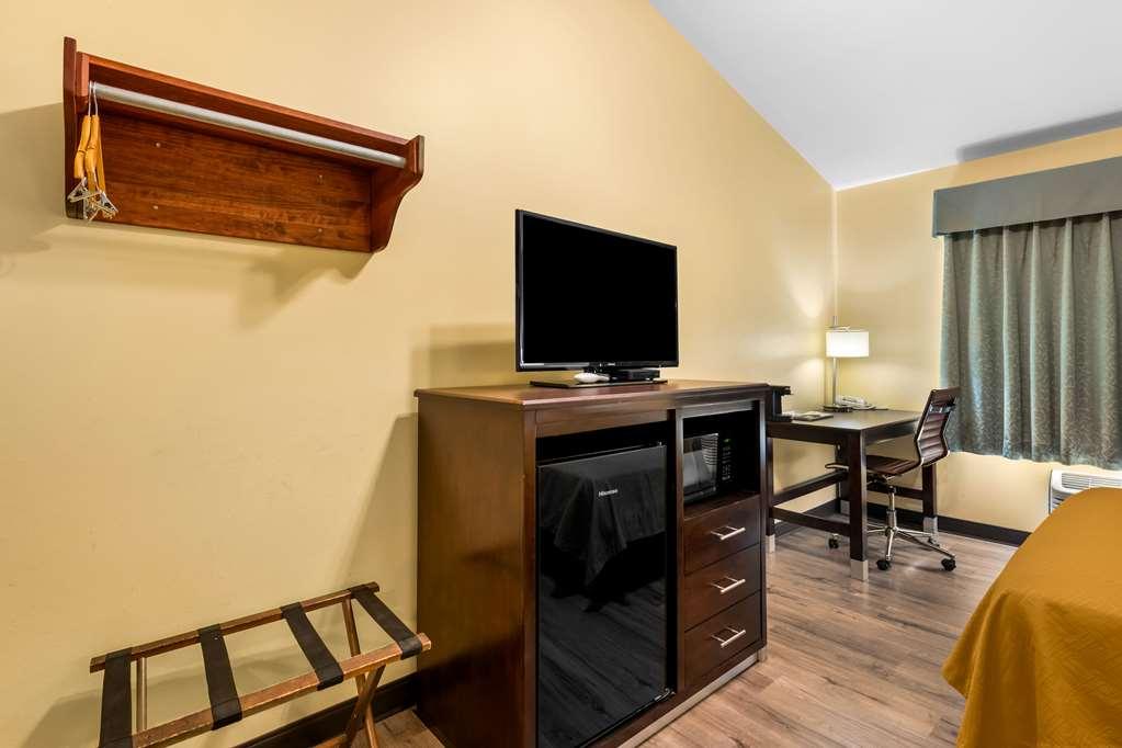 Econo Lodge Inn & Suites Eau Claire Phòng bức ảnh