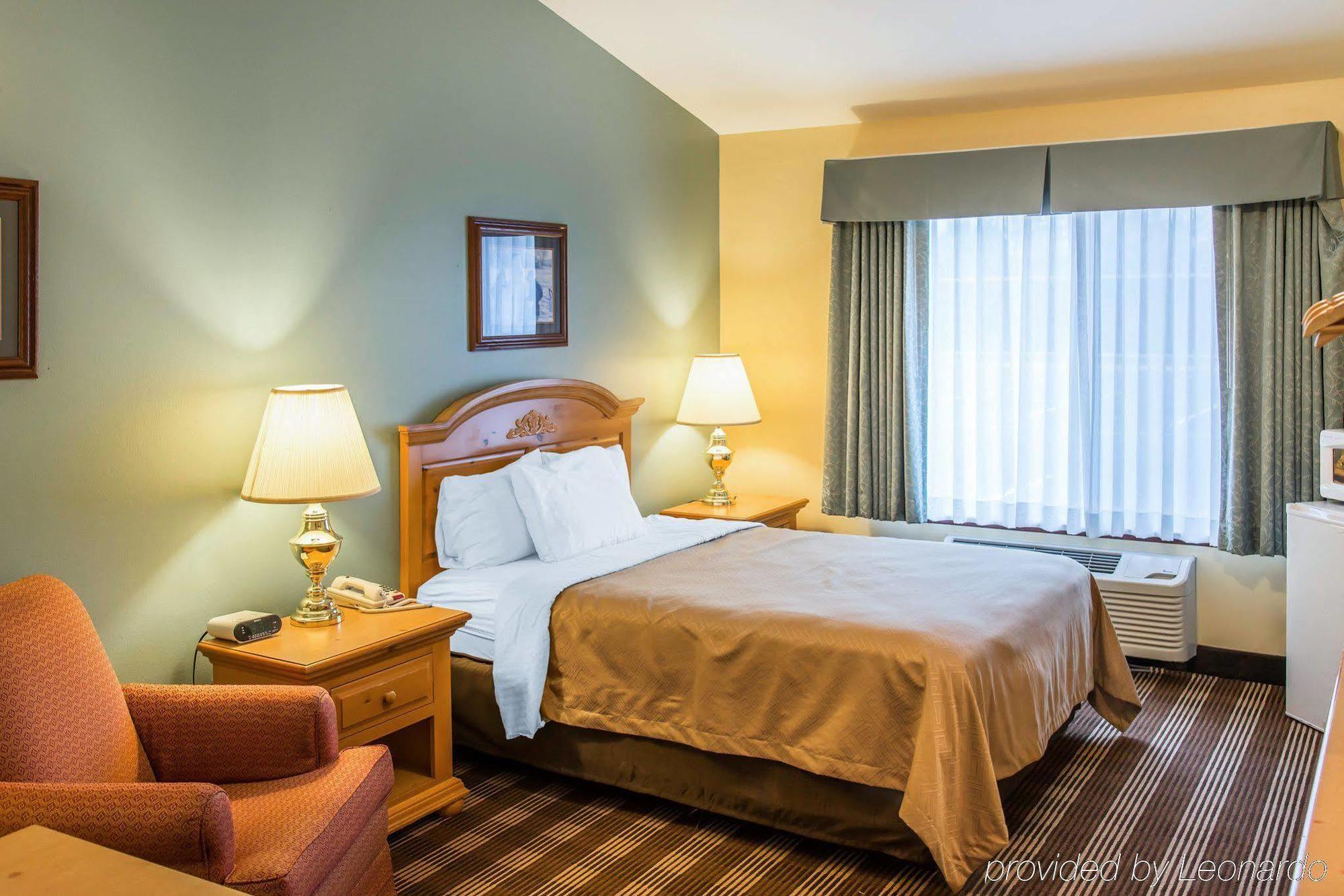 Econo Lodge Inn & Suites Eau Claire Ngoại thất bức ảnh