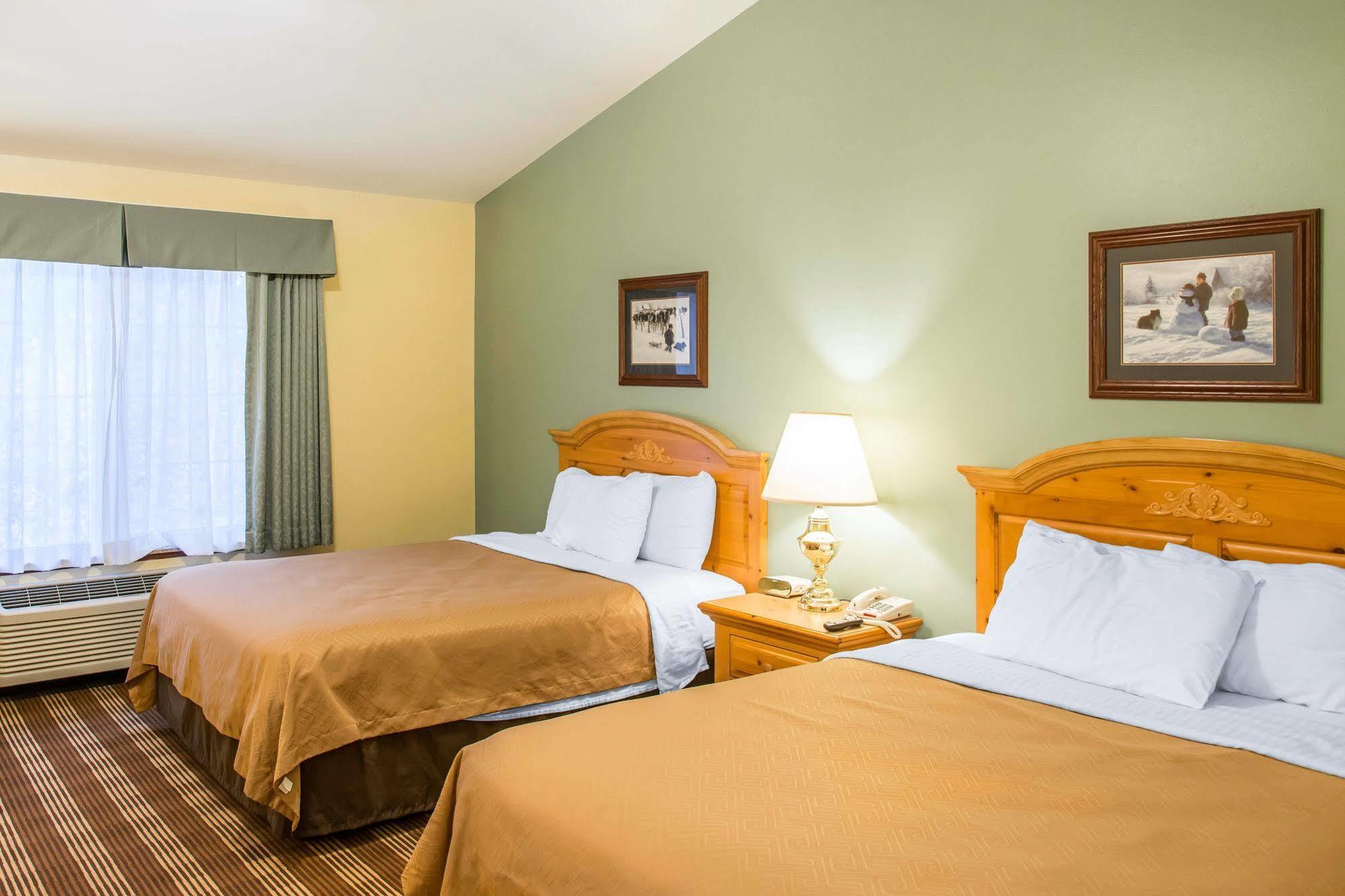 Econo Lodge Inn & Suites Eau Claire Ngoại thất bức ảnh