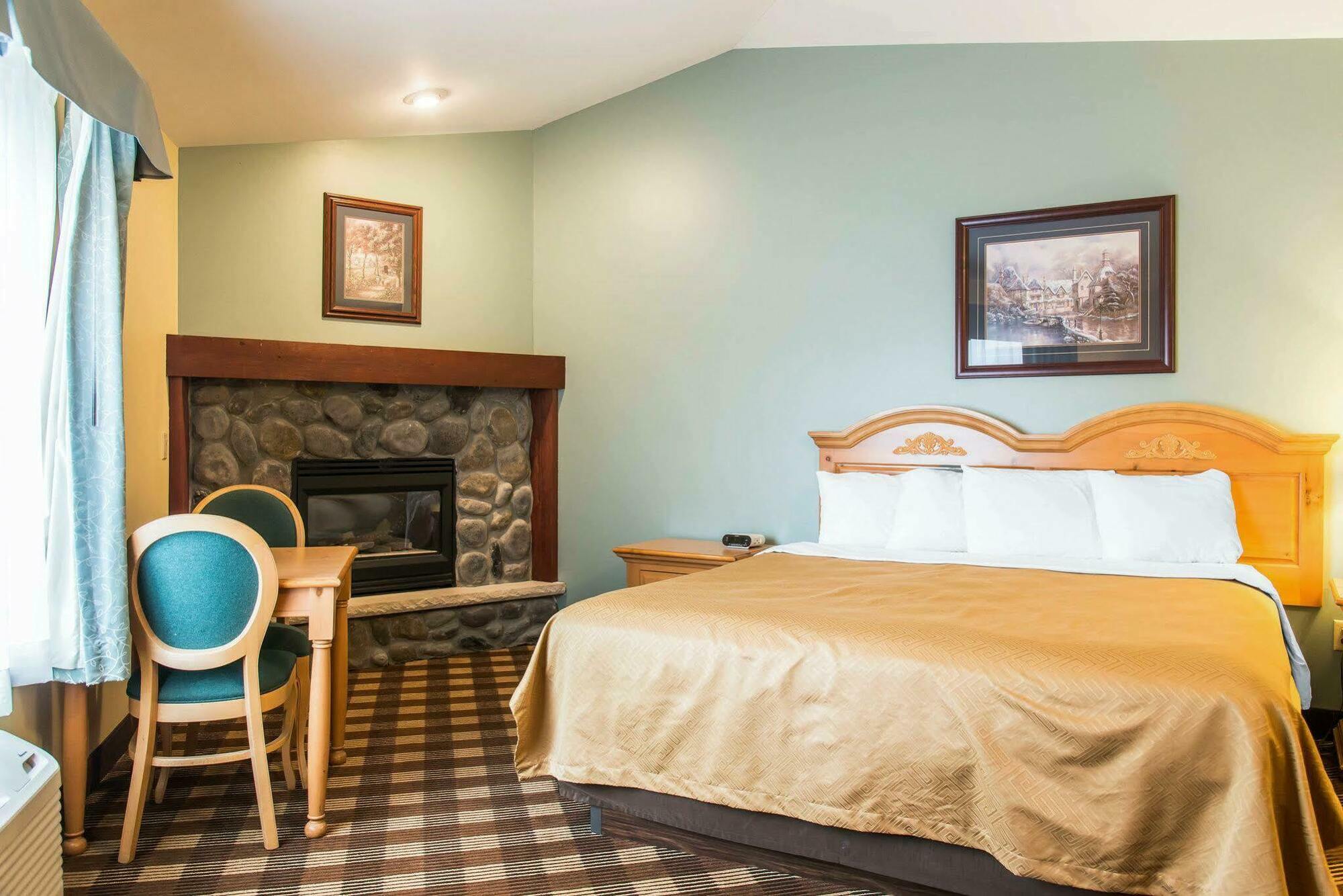 Econo Lodge Inn & Suites Eau Claire Ngoại thất bức ảnh